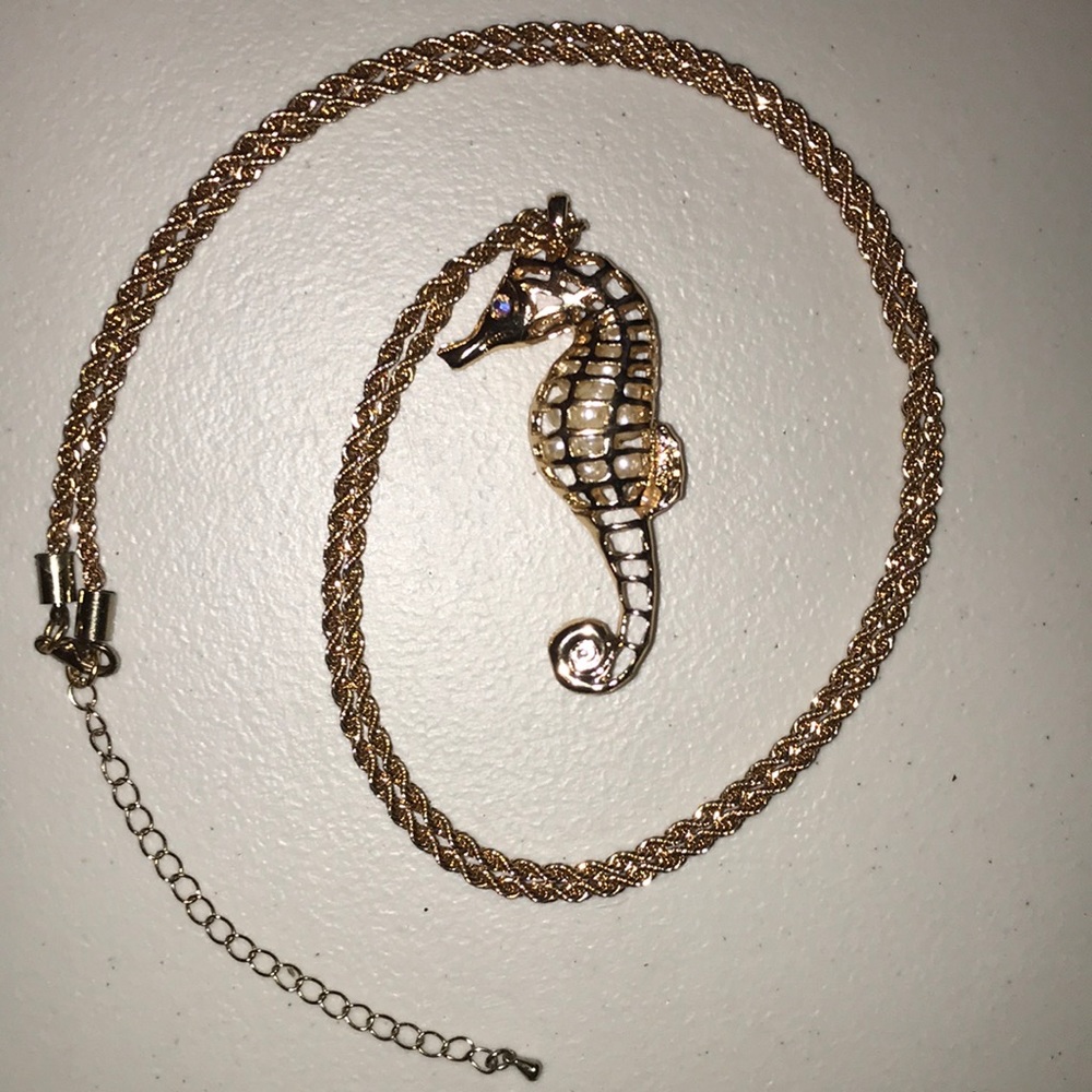 NWOT Beautiful sea horse necklace with white beads inside. - Picture 2 of 8